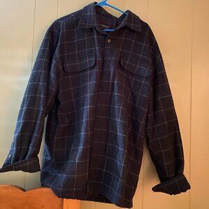 Weathercast by Weatherproof Men's Shirt Size M(All of my clothing is $5/$10)